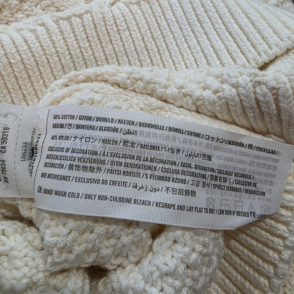 Abercrombie & Fitch Women's Ivory Cable Knit Sweater Size Medium - Picture 8 of 8